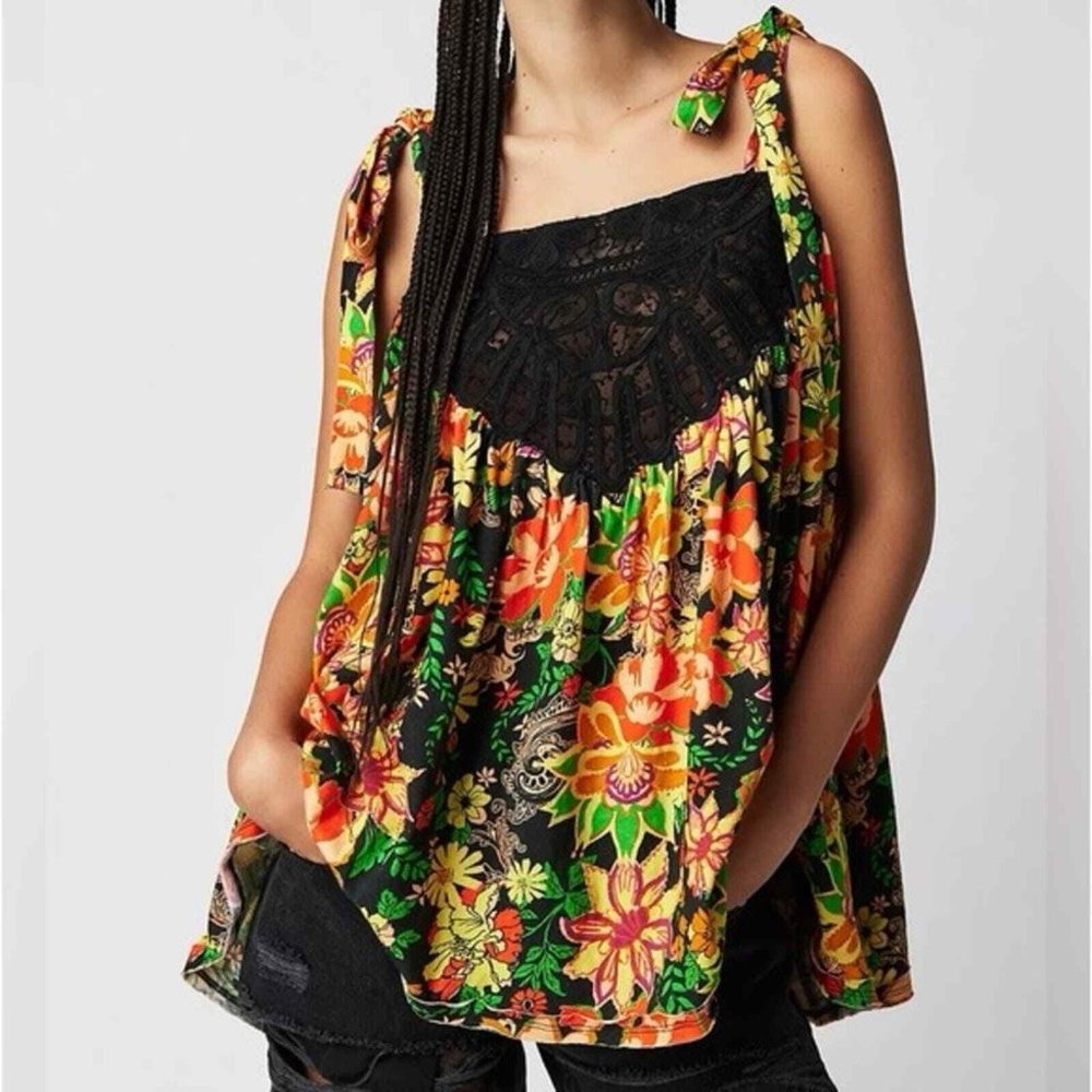 NWOT Free People Bali Moroccan Flowers Tunic